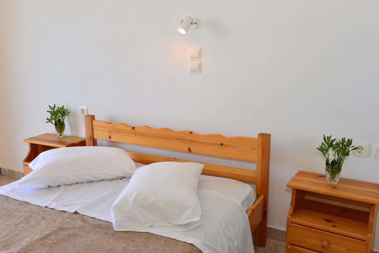 Asteria Apartmentsザキントス エクステリア 写真